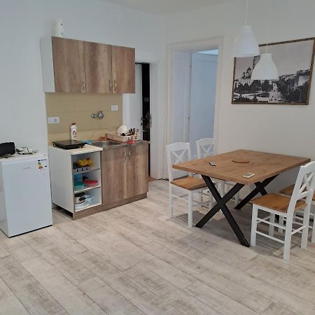 סמדרבו Apartman Centar Sd מראה חיצוני תמונה