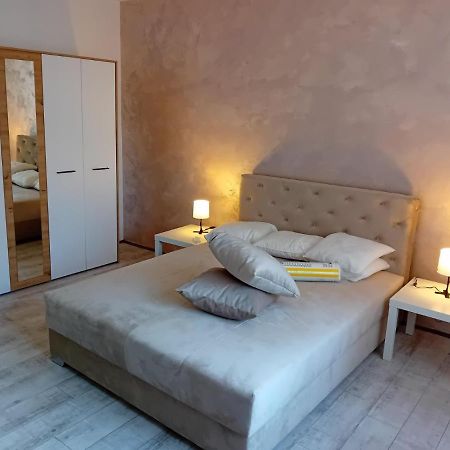 סמדרבו Apartman Centar Sd מראה חיצוני תמונה