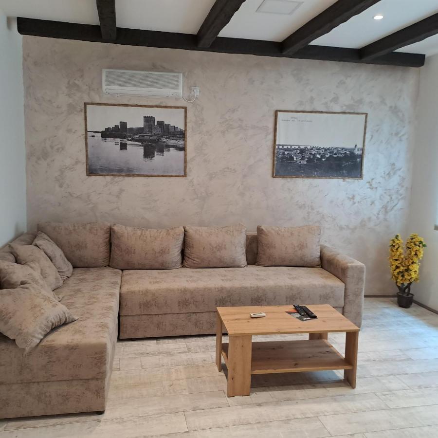 סמדרבו Apartman Centar Sd מראה חיצוני תמונה