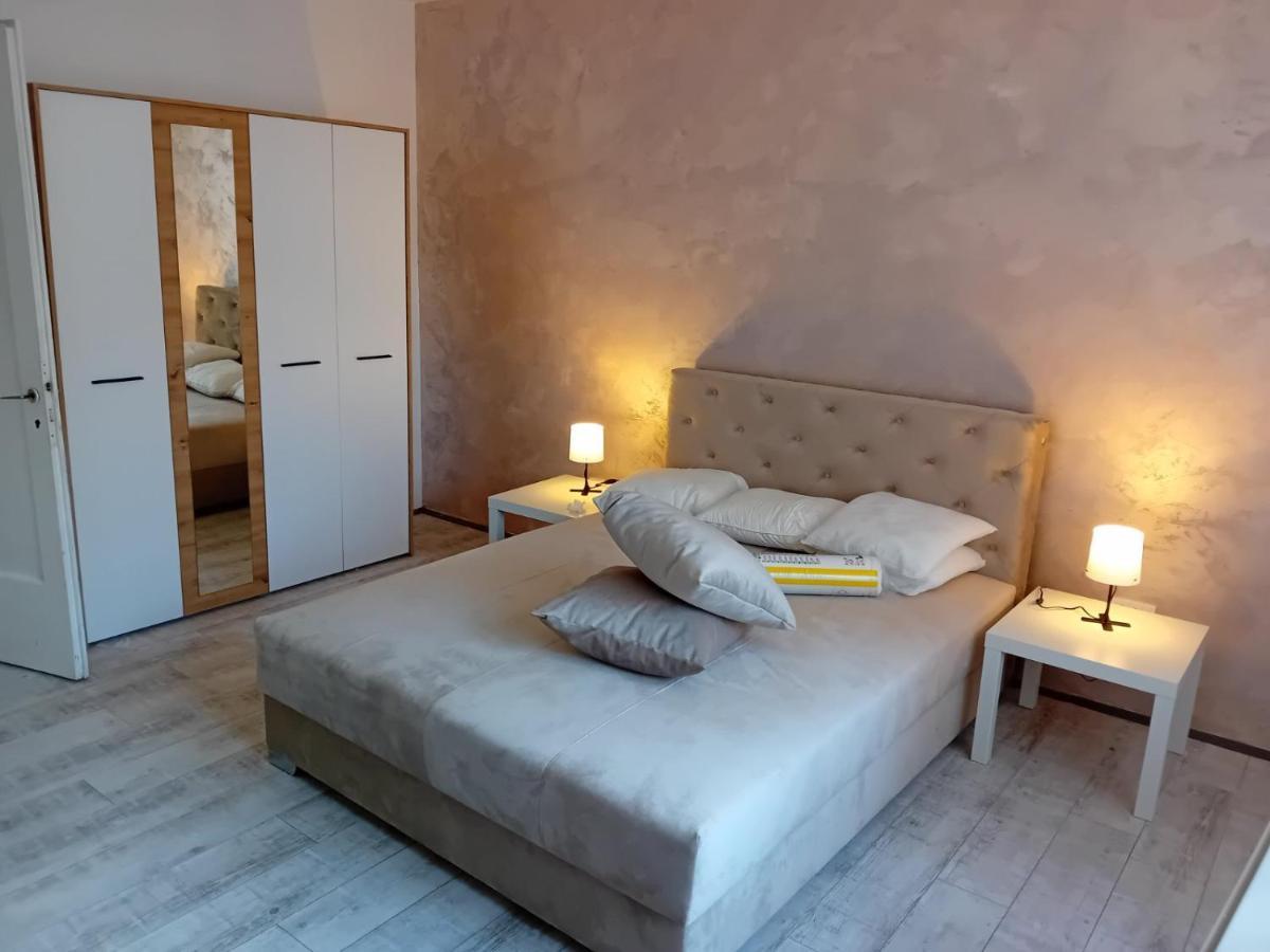 סמדרבו Apartman Centar Sd מראה חיצוני תמונה